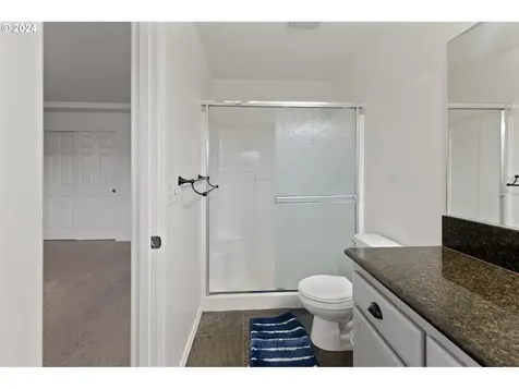668 Kaitlin Lane Medford OR 97501