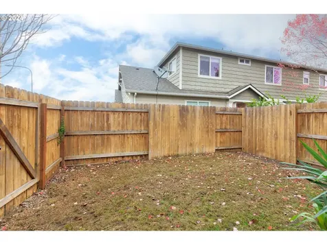 668 Kaitlin Lane Medford OR 97501