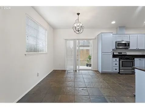 668 Kaitlin Lane Medford OR 97501