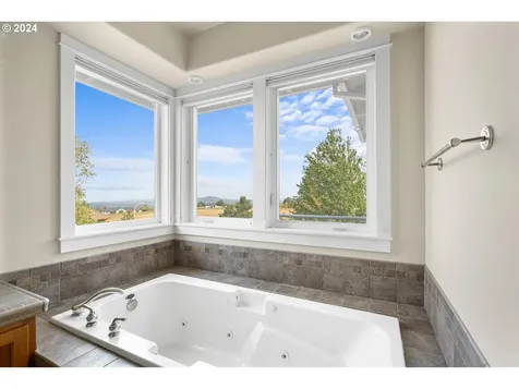 9347 SE Chatfield Court Happy Valley OR 97086