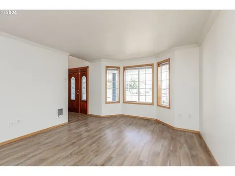 16306 NE 75th Circle Vancouver WA 98682