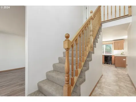 16306 NE 75th Circle Vancouver WA 98682