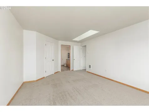 16306 NE 75th Circle Vancouver WA 98682