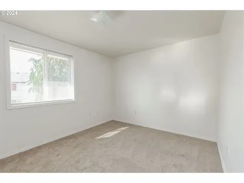 16306 NE 75th Circle Vancouver WA 98682
