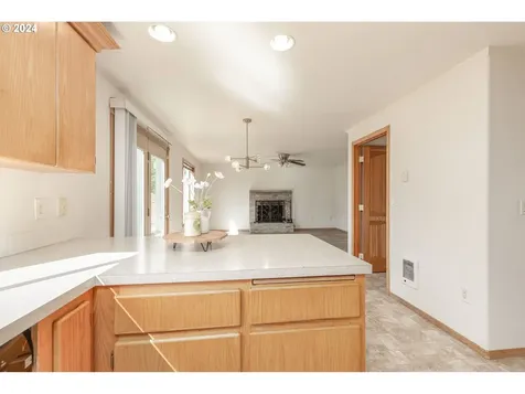 16306 NE 75th Circle Vancouver WA 98682