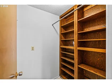 316 E Rosewood Avenue Eugene OR 97404