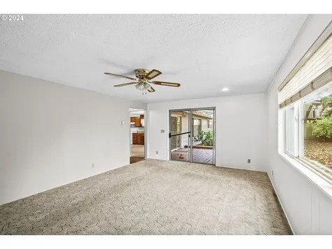 316 E Rosewood Avenue Eugene OR 97404