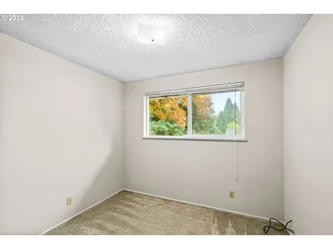 316 E Rosewood Avenue Eugene OR 97404