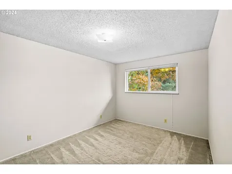 316 E Rosewood Avenue Eugene OR 97404