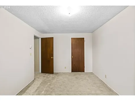 316 E Rosewood Avenue Eugene OR 97404