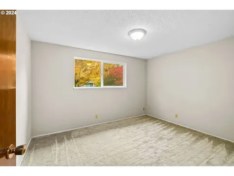 316 E Rosewood Avenue Eugene OR 97404