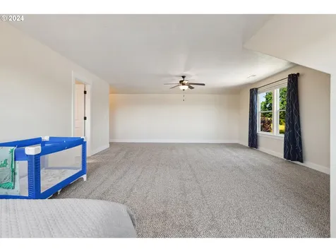 564 NE Fern Avenue Dallas OR 97338