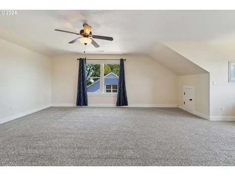 564 NE Fern Avenue Dallas OR 97338