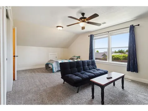 564 NE Fern Avenue Dallas OR 97338