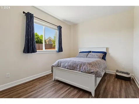 564 NE Fern Avenue Dallas OR 97338