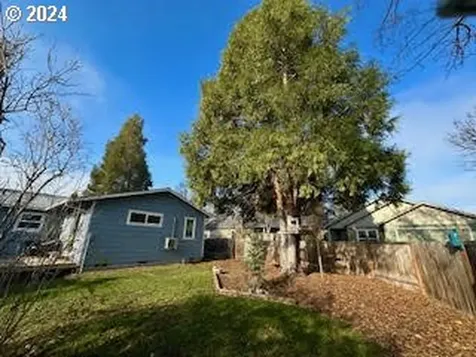 2495 Happy Valley Drive Medford OR 97501