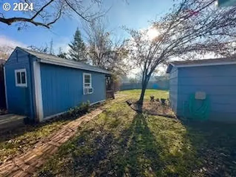 2495 Happy Valley Drive Medford OR 97501