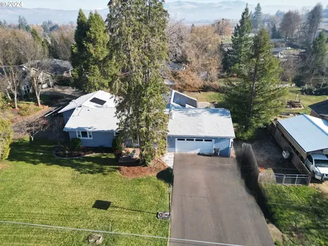 2495 Happy Valley Drive Medford OR 97501