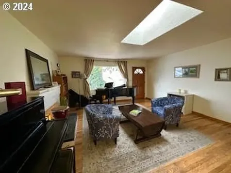2495 Happy Valley Drive Medford OR 97501