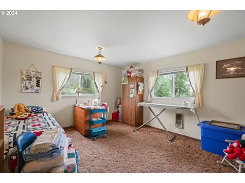 11010 S Township Road Canby OR 97013