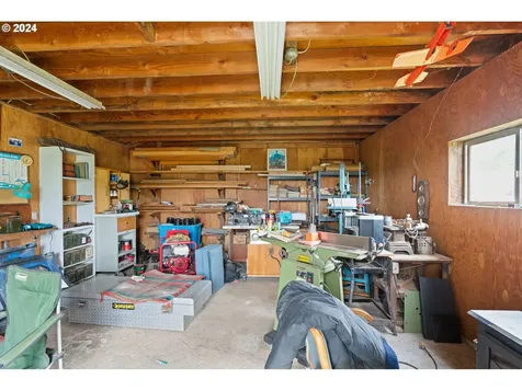 11010 S Township Road Canby OR 97013
