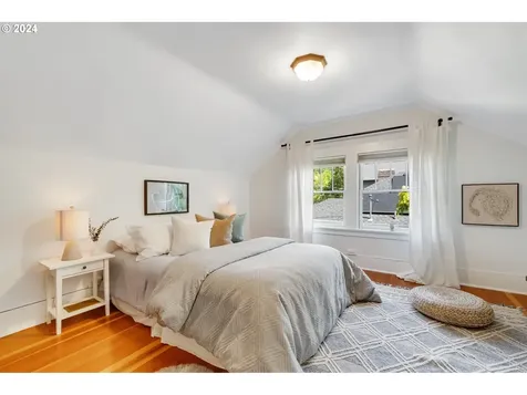 3934 Ne 18th Avenue Portland OR 97212