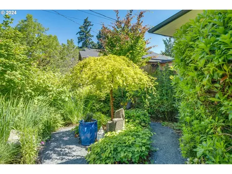 3934 Ne 18th Avenue Portland OR 97212