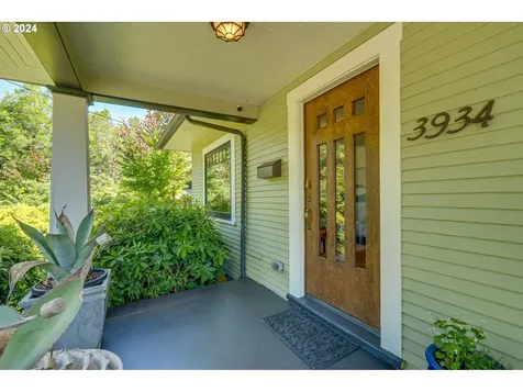 3934 Ne 18th Avenue Portland OR 97212
