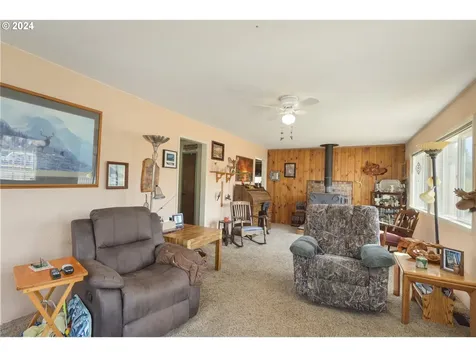 77427 Highway 216 Maupin OR 97037