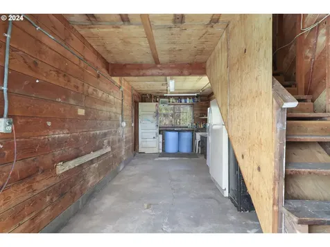77427 Highway 216 Maupin OR 97037
