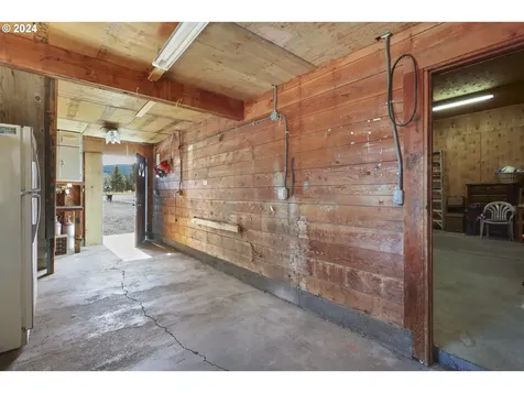 77427 Highway 216 Maupin OR 97037