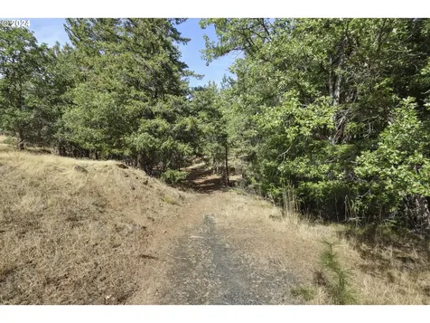77427 Highway 216 Maupin OR 97037