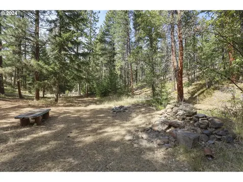 77427 Highway 216 Maupin OR 97037