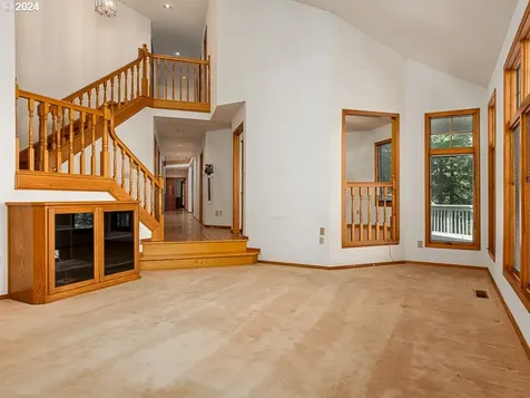 10103 Se Palatial Court Happy Valley OR 97086