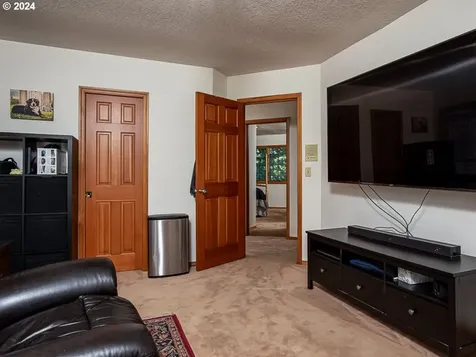 10103 Se Palatial Court Happy Valley OR 97086