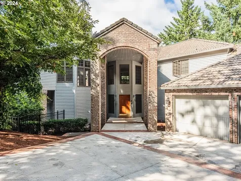 10103 Se Palatial Court Happy Valley OR 97086