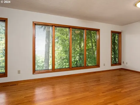 10103 Se Palatial Court Happy Valley OR 97086