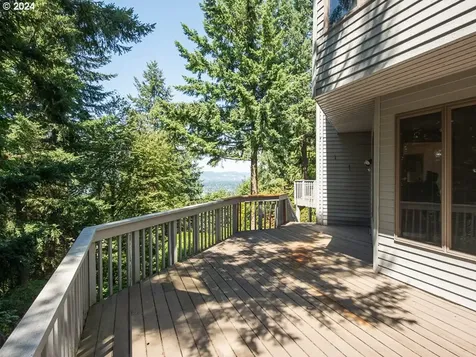 10103 Se Palatial Court Happy Valley OR 97086