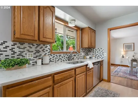 7475 Sw 76th Avenue Portland OR 97223