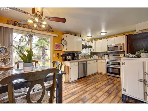 5501 Ne 62nd Avenue Vancouver WA 98661