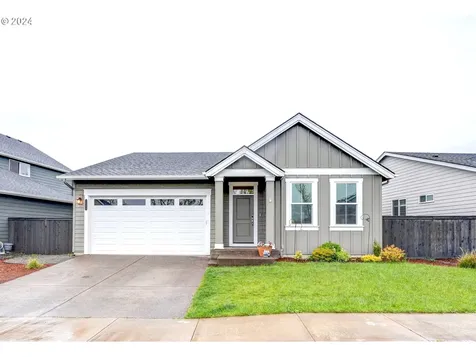 1560 Ne Forest Park Street Estacada OR 97023