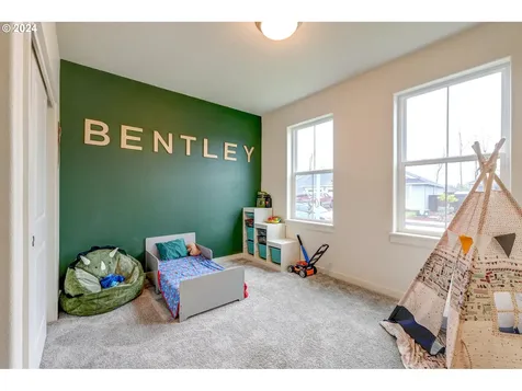 1560 Ne Forest Park Street Estacada OR 97023