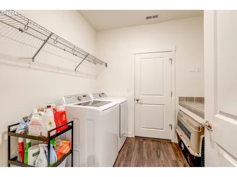 1560 Ne Forest Park Street Estacada OR 97023
