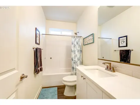 1560 Ne Forest Park Street Estacada OR 97023