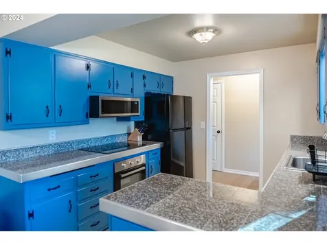 597 NE Birchwood Place Hillsboro OR 97124