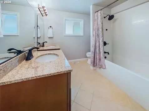 597 NE Birchwood Place Hillsboro OR 97124