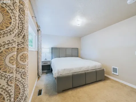 597 NE Birchwood Place Hillsboro OR 97124