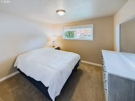 597 NE Birchwood Place Hillsboro OR 97124