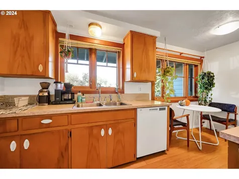 3515 Mill Street Eugene OR 97405