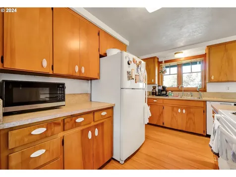 3515 Mill Street Eugene OR 97405